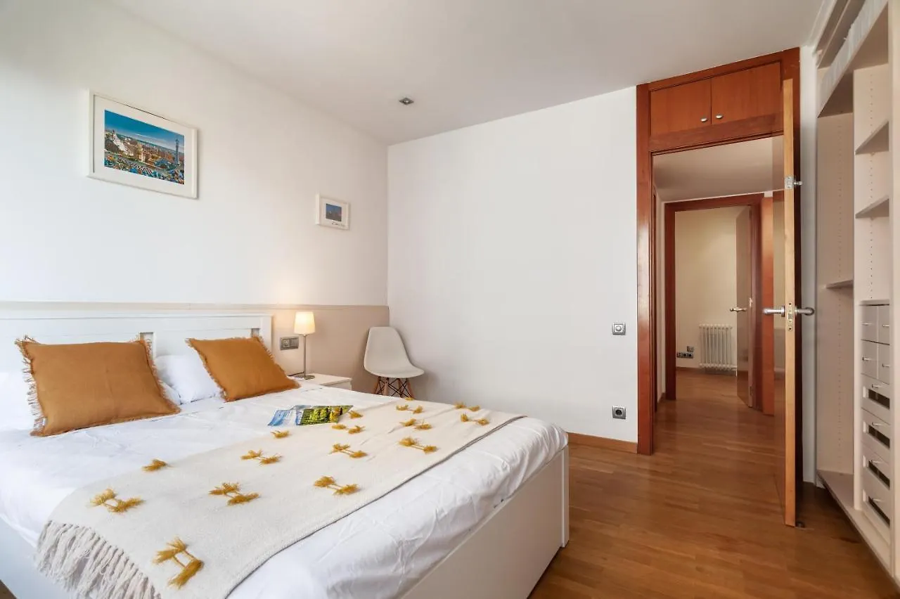 Flateli Paris Apartment Barcelona 0*,