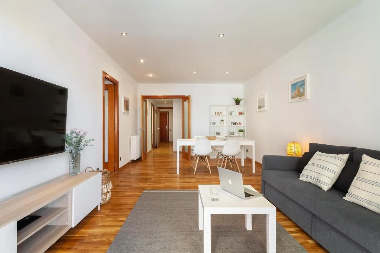 Flateli Paris Apartment Barcelona