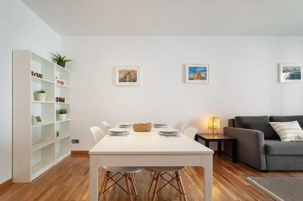 Flateli Paris Apartment Barcelona